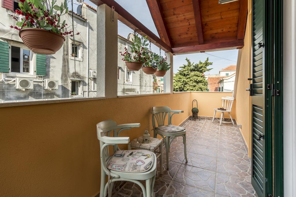 Apartments Sara Hvar Town Bagian luar foto